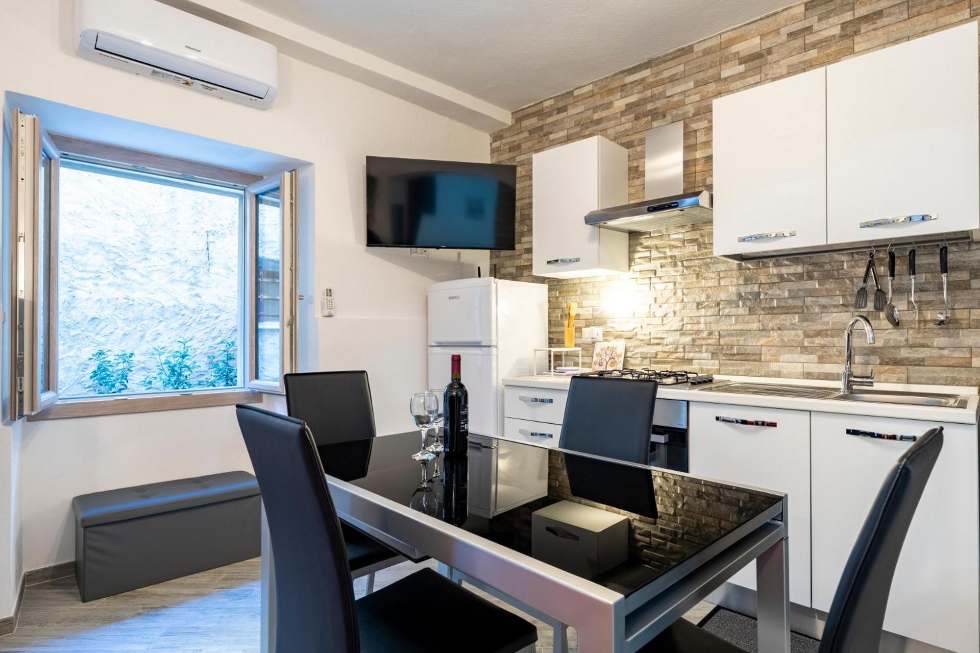 Apartmán 'Al Vico Dante' Loceri Exteriér fotografie